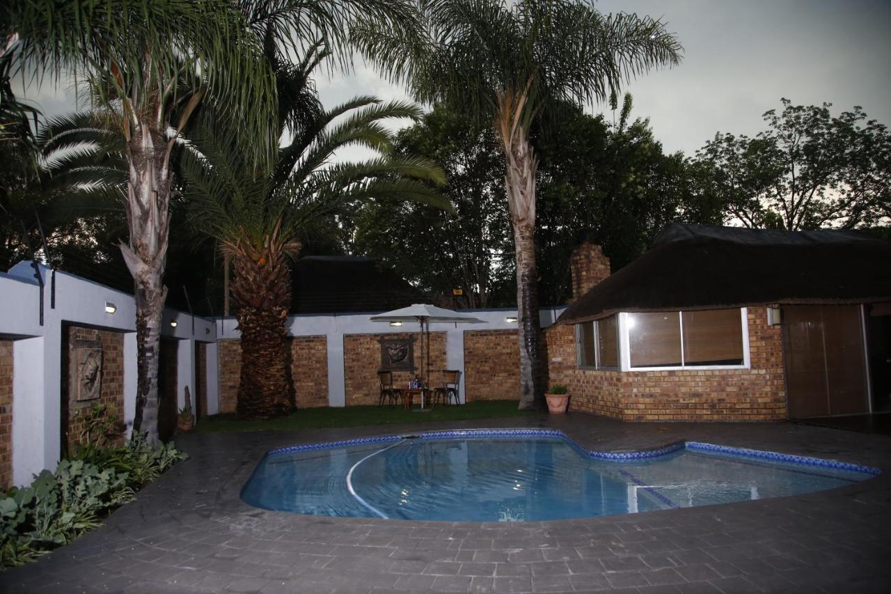 Hotel Travetel OR Tambo Airport Kempton Park Exteriér fotografie